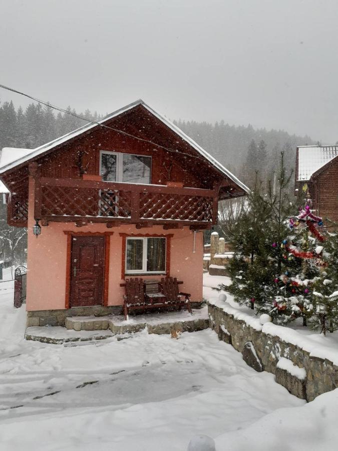 Holiday Home Melodiya Karpat Yaremche Eksteriør billede